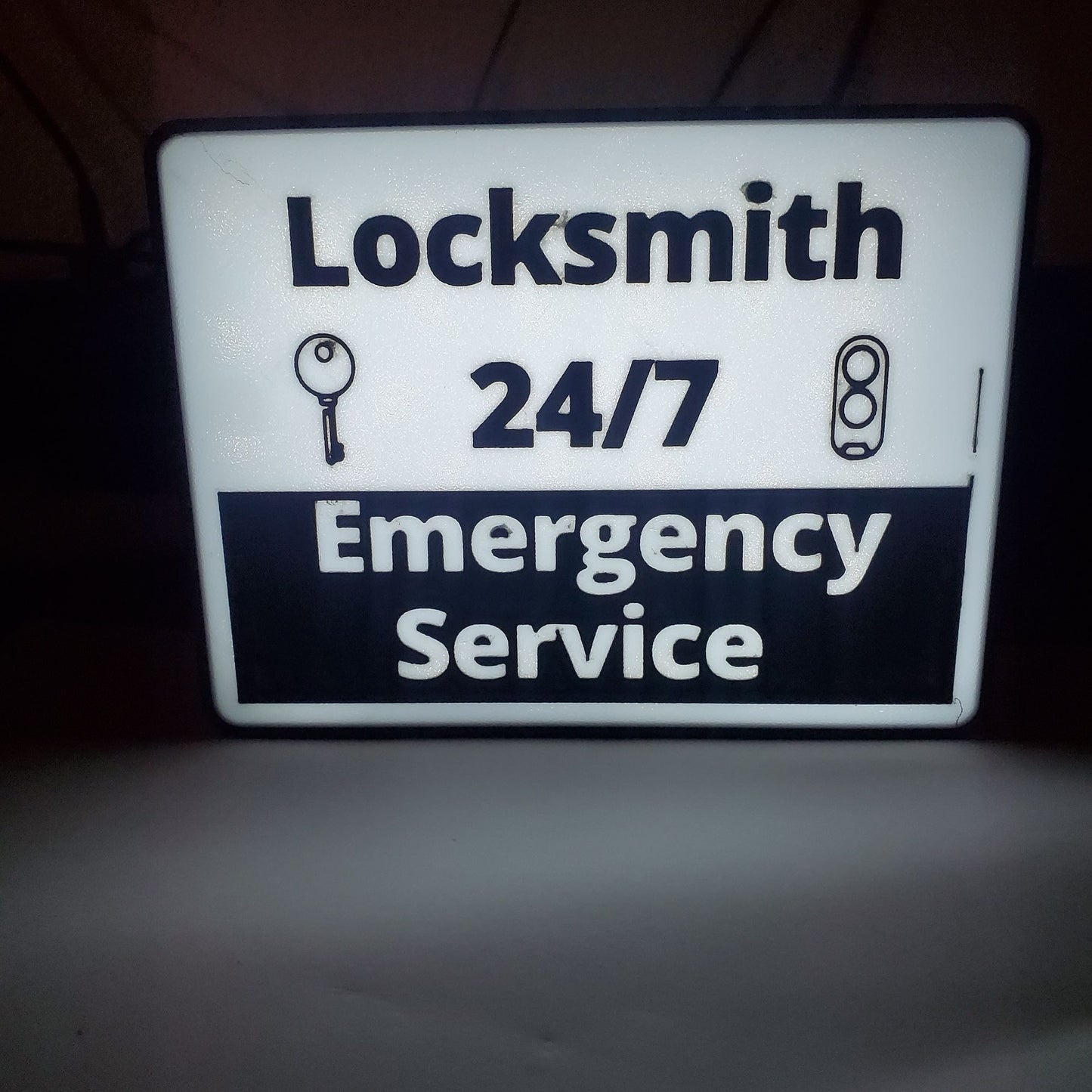 Locksmith 24/7 Emergency Service LED Car Sign (6.5"x4.5") – USB Powered Lighted Vehicle Dashboard Display