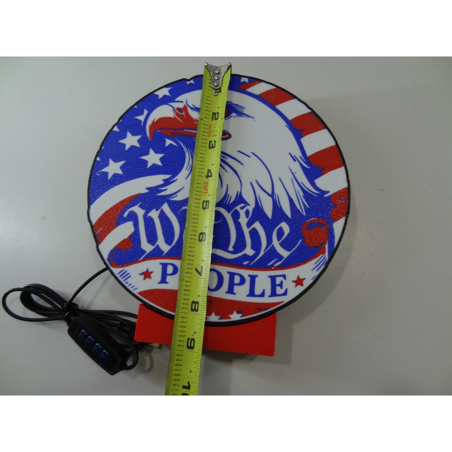 Patriotic LED Light-Up USB Sign With "We The People" Design American Flag & Bald Eagle Artwork 9" Diameter